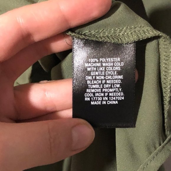 EUC Mossimo Olive Green Blouse Sz M - Picture 5 of 7